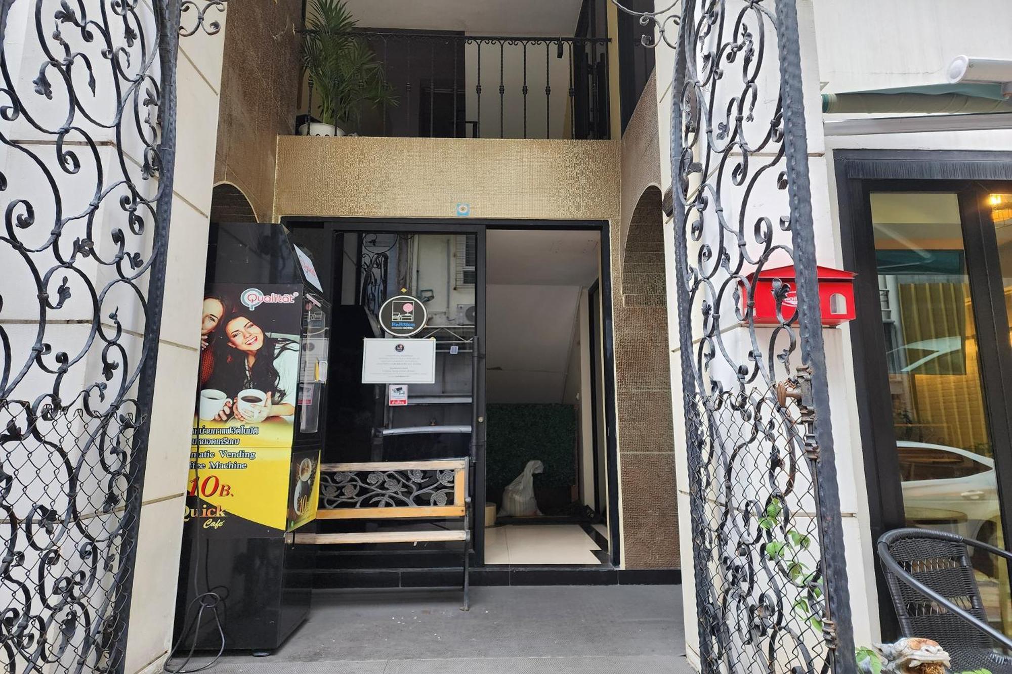 Bnb98 Silom Hotel Bangkok Exteriér fotografie